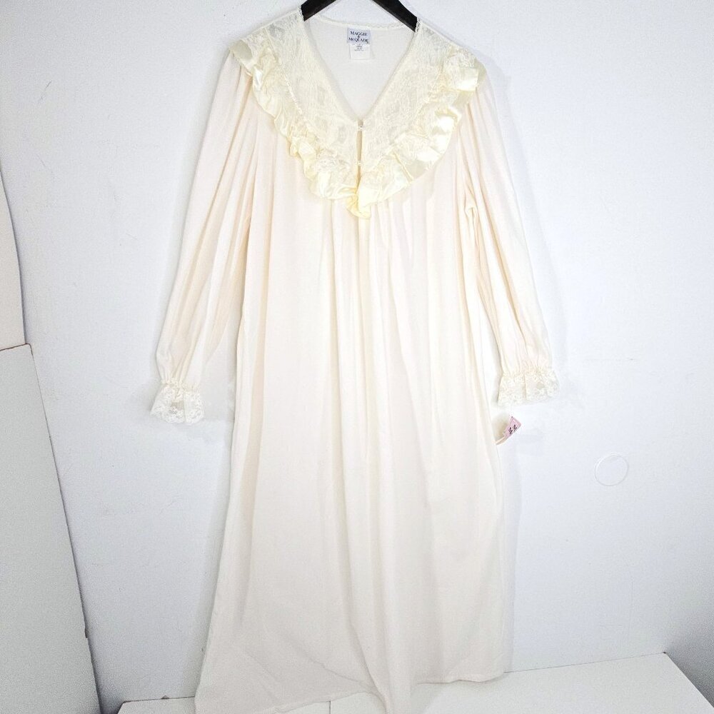 NEW VTG Deadstock Maggie McQuade Off White Edwardian Fleece Satin Lace Nightgown